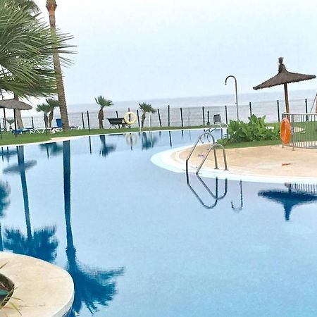 Mi Capricho A16 Beachfront Apartment Sitio de Calahonda Екстериор снимка