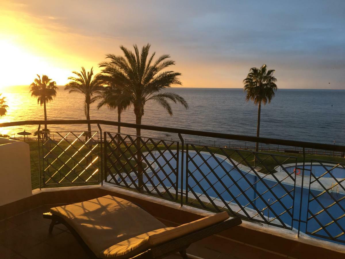 Mi Capricho A16 Beachfront Apartment Sitio de Calahonda Екстериор снимка
