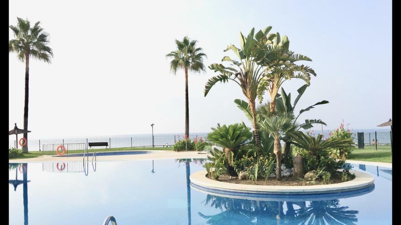 Mi Capricho A16 Beachfront Apartment Sitio de Calahonda Екстериор снимка